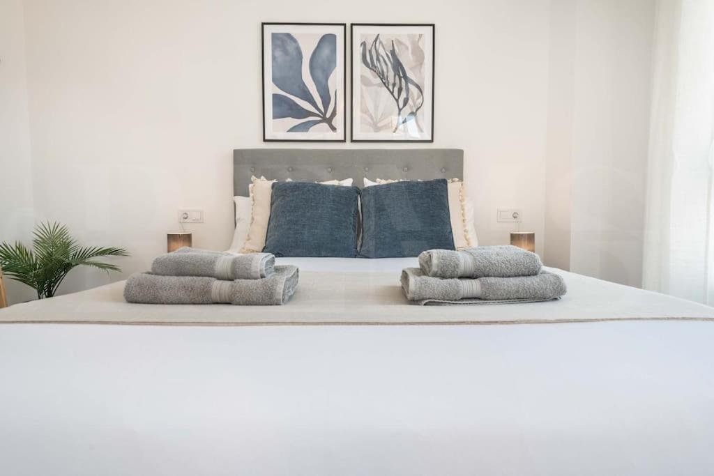 Sunlit & Fresh Apartment - Center By Rems Málaga Exteriör bild