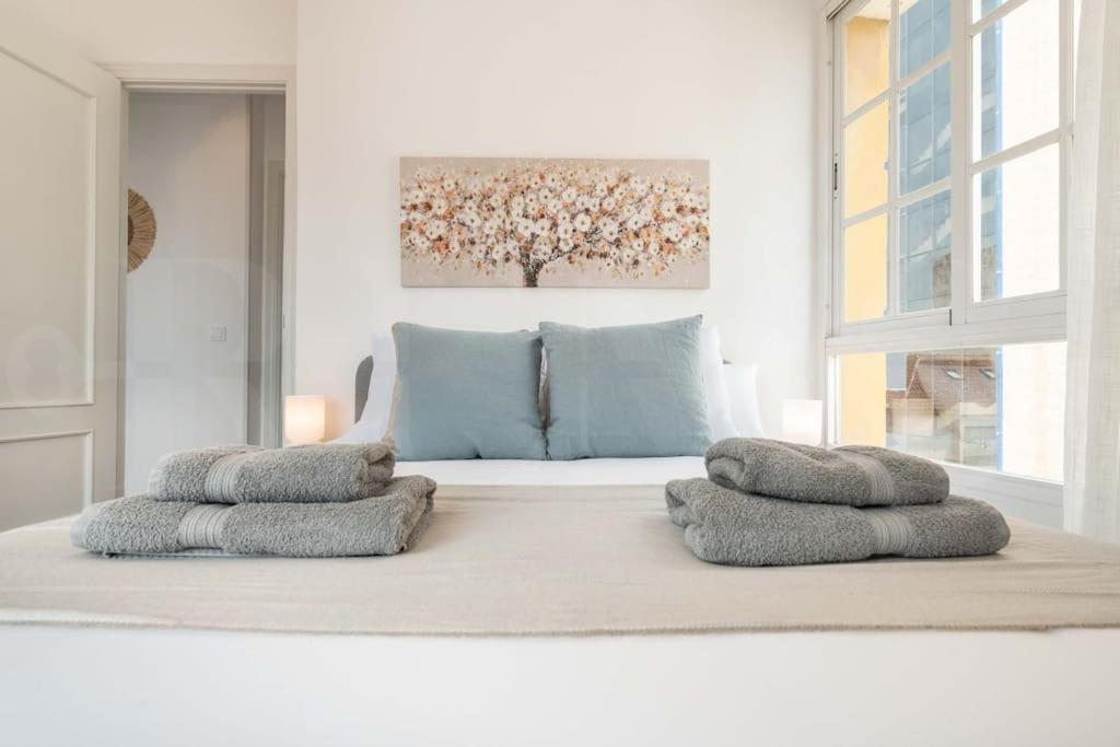 Sunlit & Fresh Apartment - Center By Rems Málaga Exteriör bild